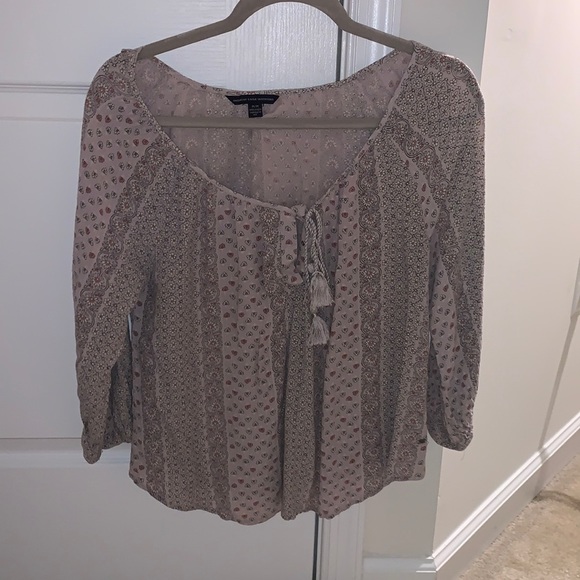 American Eagle Outfitters Tops - Floral Flowy Blouse